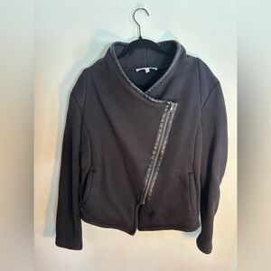 BB Dakota Women’s Black Zip Jacket